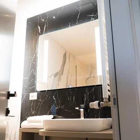 Tubhotel Szálloda 4*